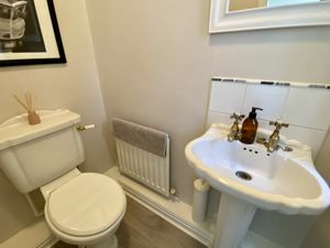 Guest WC- click for photo gallery